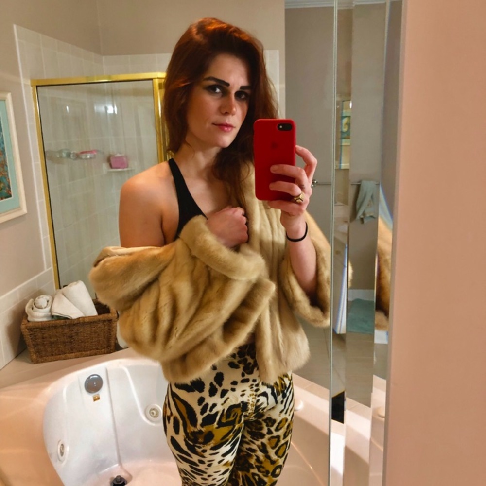 Meet your Posher, Mel